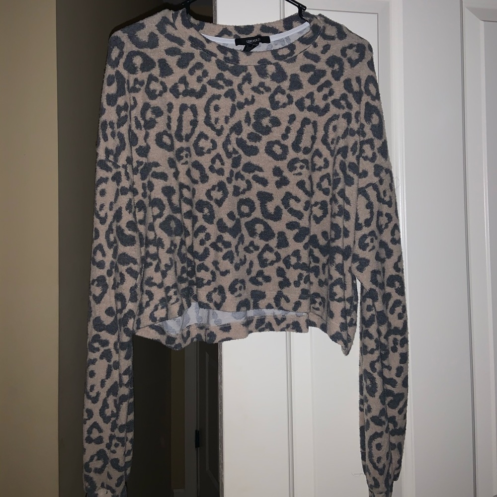 Leopard light sweater